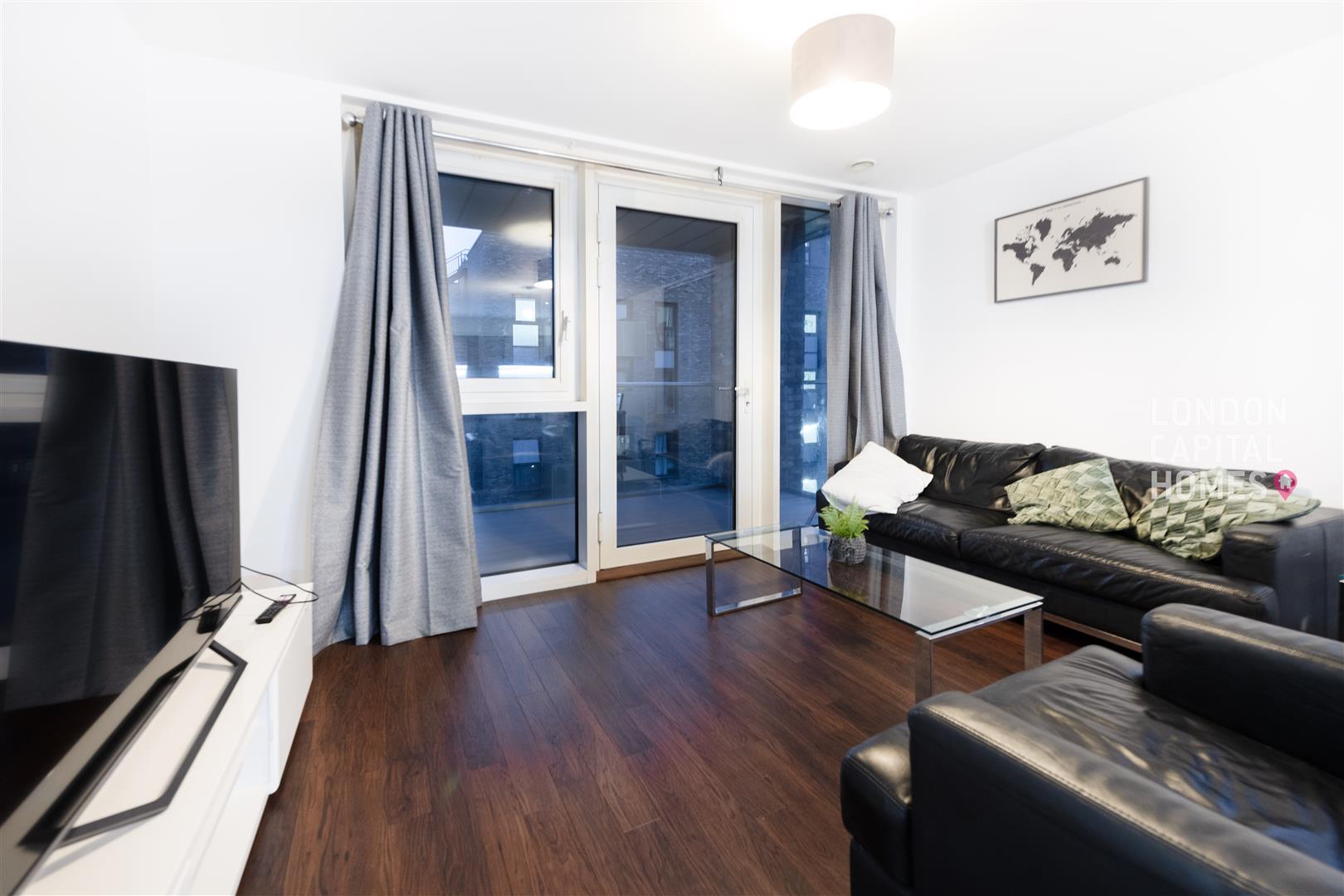 2 bed property in Oslo Tower, Naomi Street, London